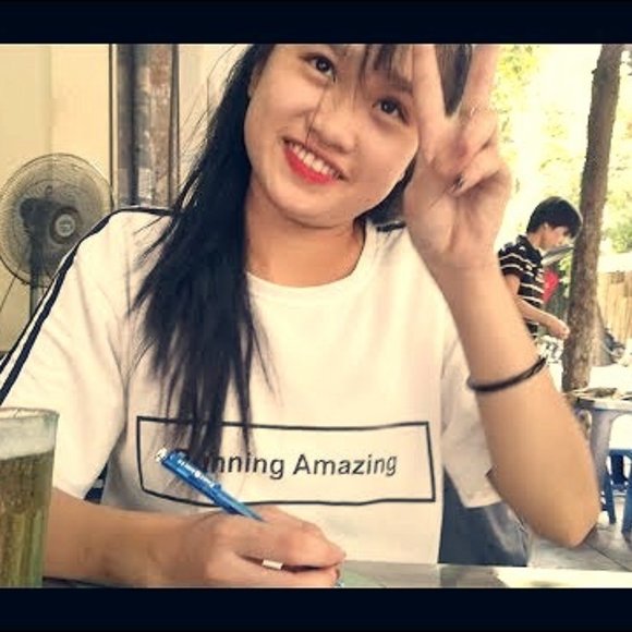 Meet your Posher, Amy - Picture 1 of 1